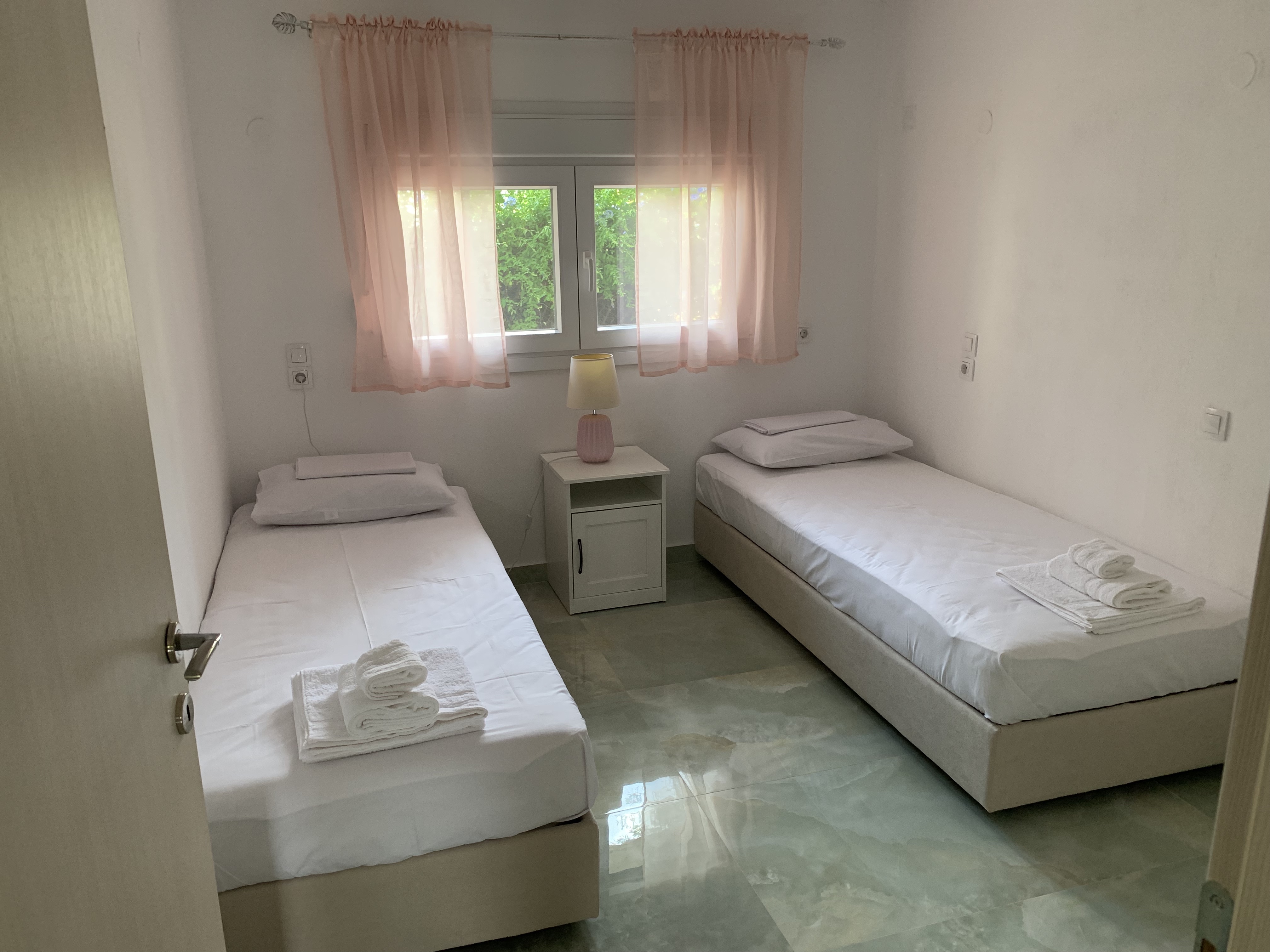 Twin bedroom